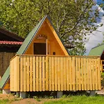 Komac Apartma & Glamping Appartamento *