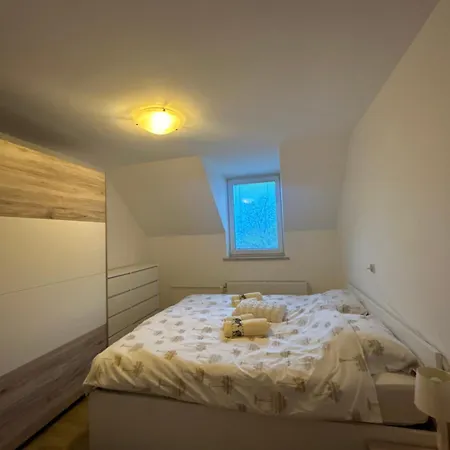 Apartmán Komac Apartma & Glamping