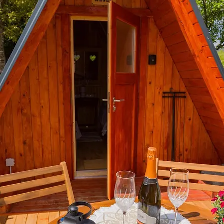 Komac Apartma & Glamping Apartmán *